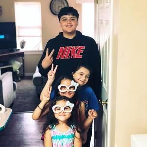 Meet your Posher, Mimi